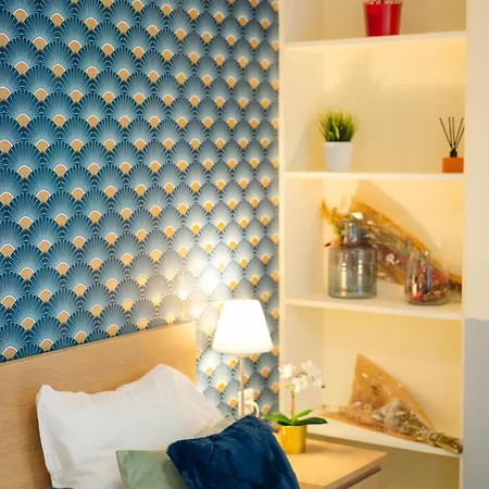 Beautiful Yellow Apartment Near Marais And Bastille Paris Exterior photo
